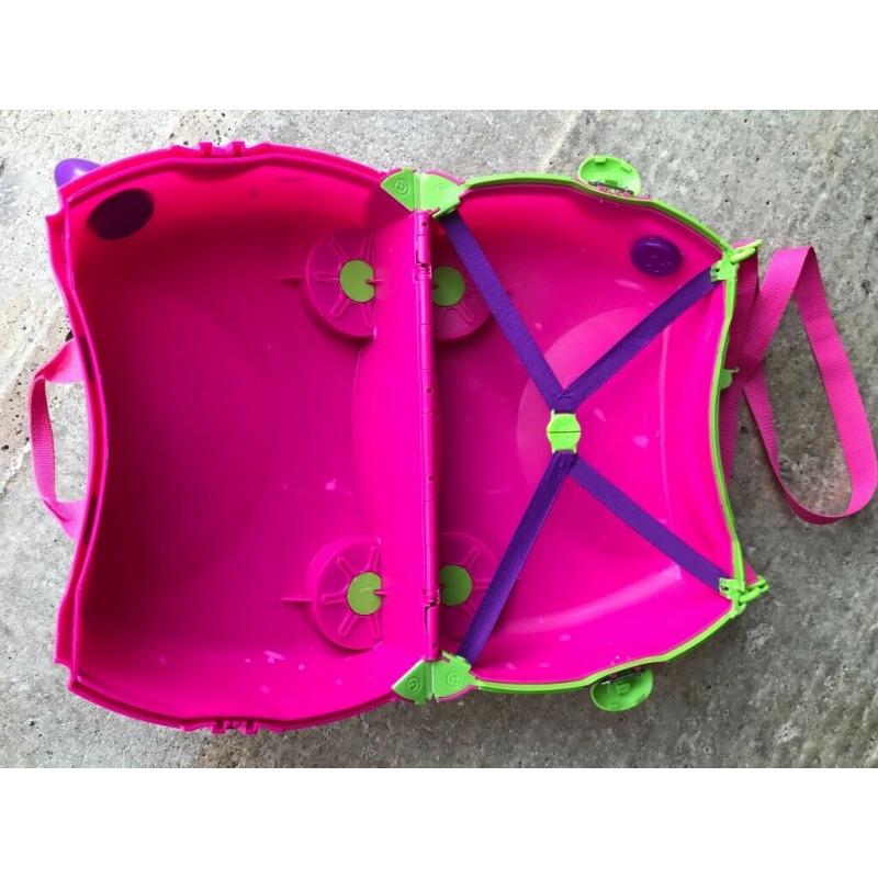 PINK TRUNKI IN GREAT CONDITION - COMPLETE WITH STRAPS